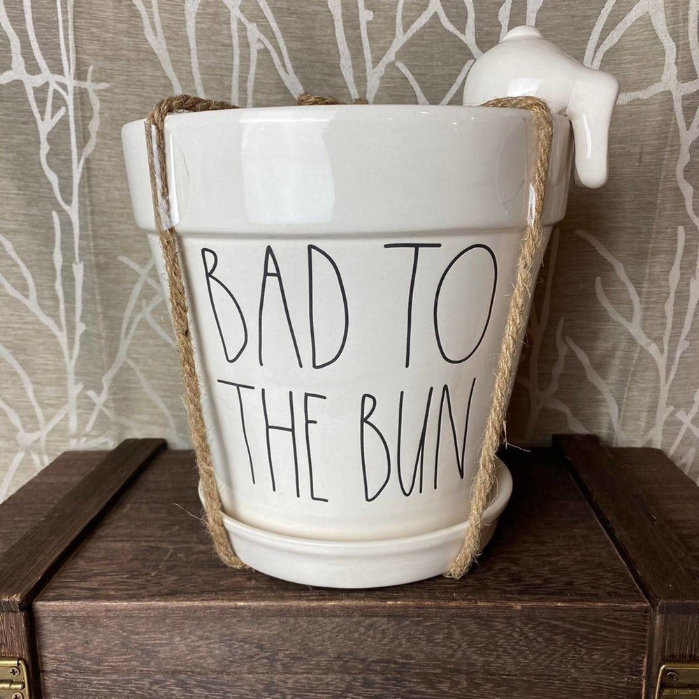 RAE DUNN FARMHOUSE HOME DECOR CERAMIC RABBIT BUNNY SPRING EASTER PLANT GARDEN RD